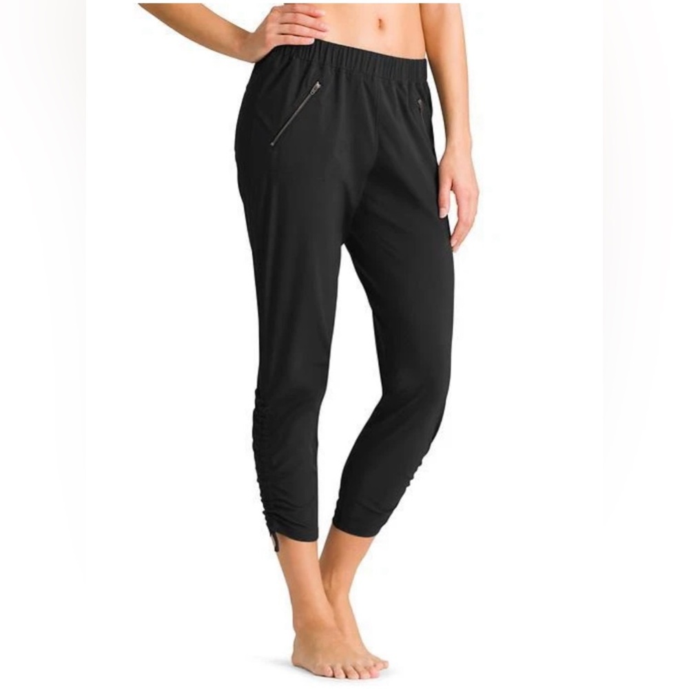Athleta Aspire Women's Black Cropped Jogger Pants